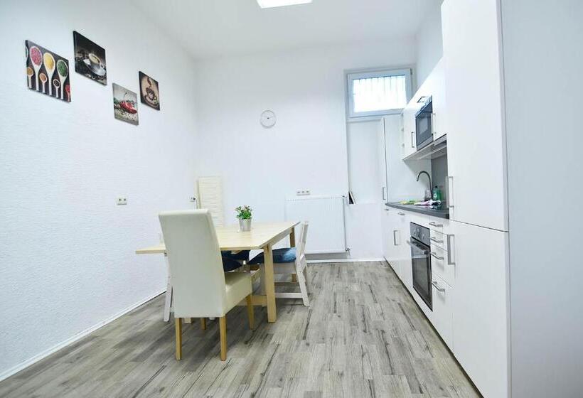 Boardinghouse In Cologne Free Wifi