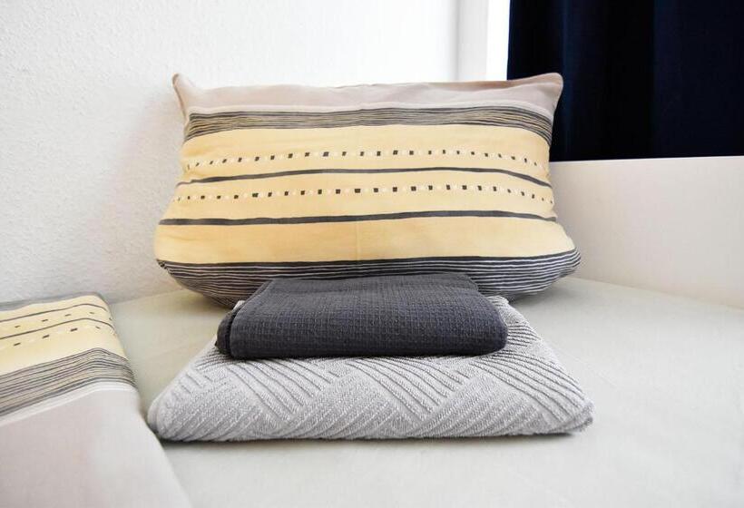 Boardinghouse In Cologne Free Wifi