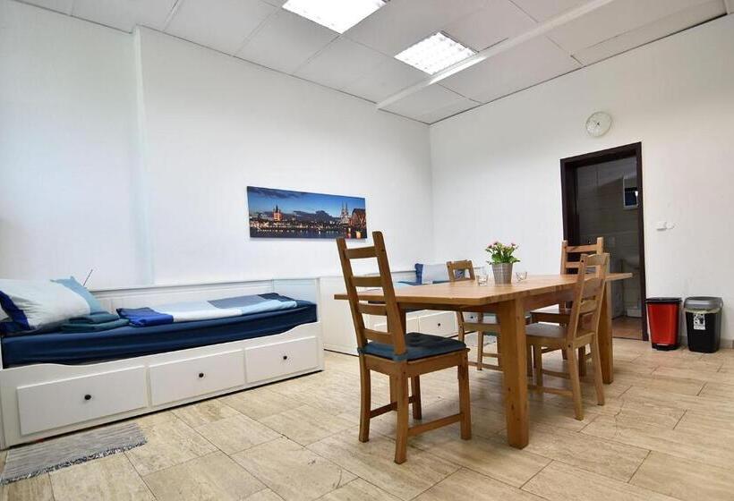 Boardinghouse In Cologne Free Wifi
