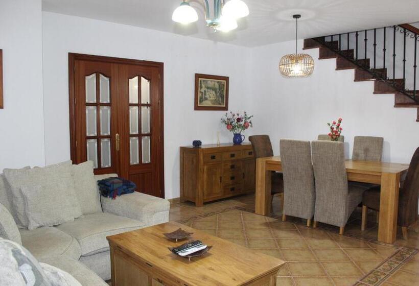 Casa Esmeralda By Casaturistica