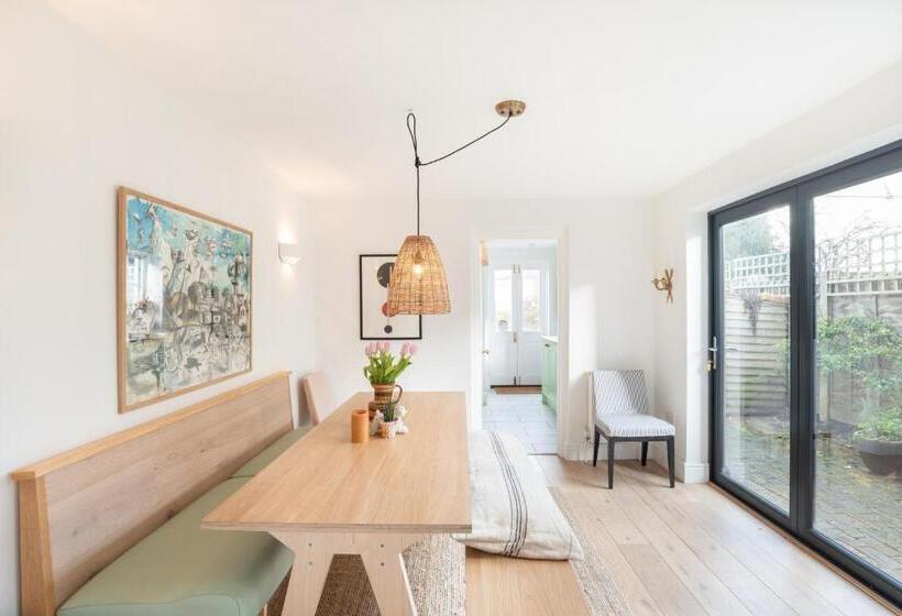 Fig Tree House, Family Friendly, 1 Min Sea