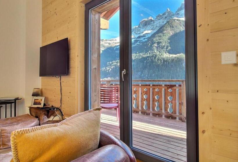 Source 24 Penthouse Spectacular View