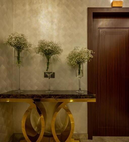 فندق A Residence @ Between Hilton & Cititel