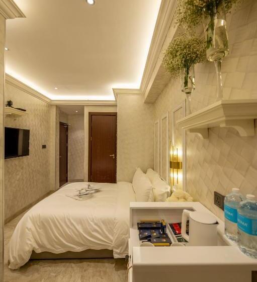 فندق A Residence @ Between Hilton & Cititel