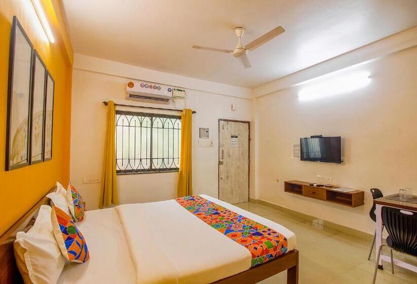 בית מלון כפרי Fabescape Sk Studios With Pool & Gym, Arpora