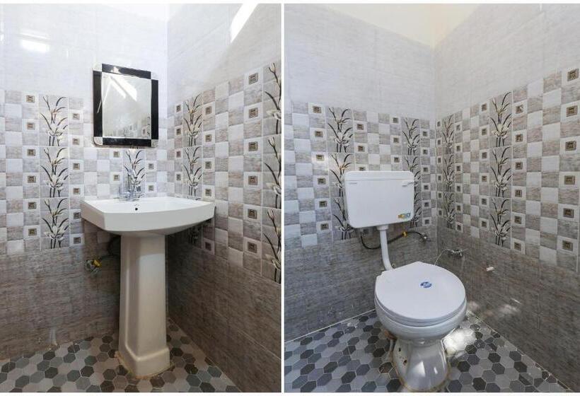 ホテル Oyo Flagship 86725 Chauhan