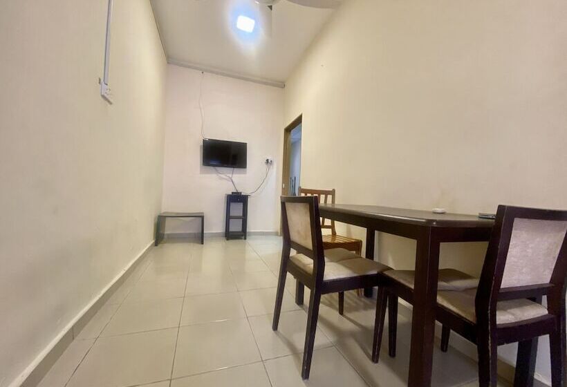 فندق Oyo Home 90382 Chaah Homestay 2