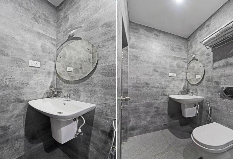 호텔 Treebo Premium Raffis  Andalusia Bay Way