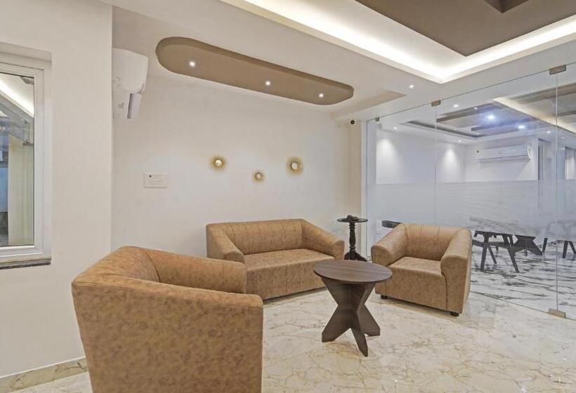 호텔 Treebo Premium Raffis  Andalusia Bay Way