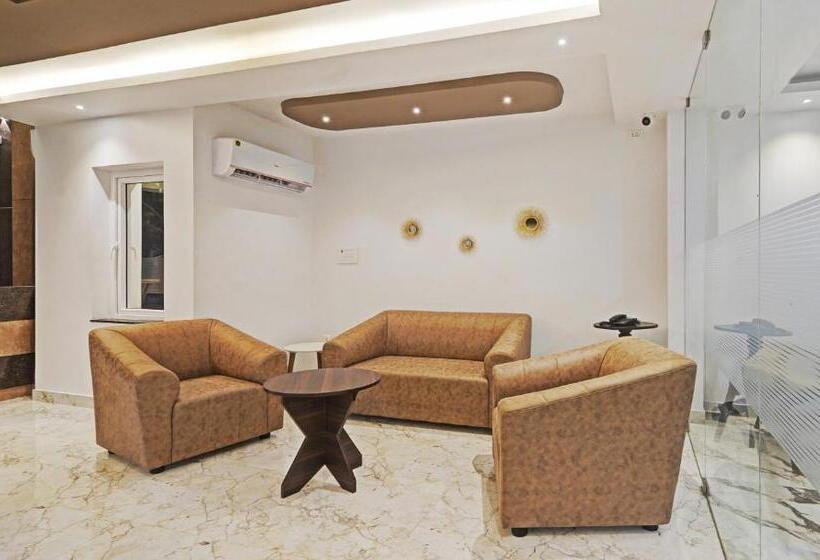 호텔 Treebo Premium Raffis  Andalusia Bay Way