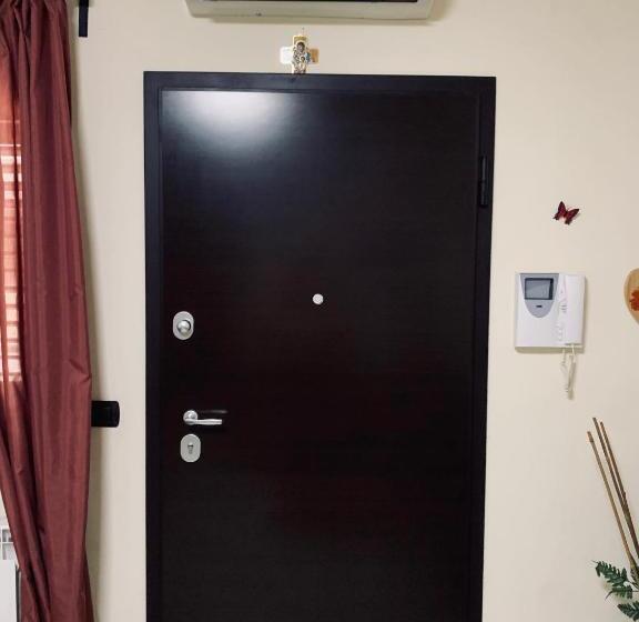 House 14b   Monopoli