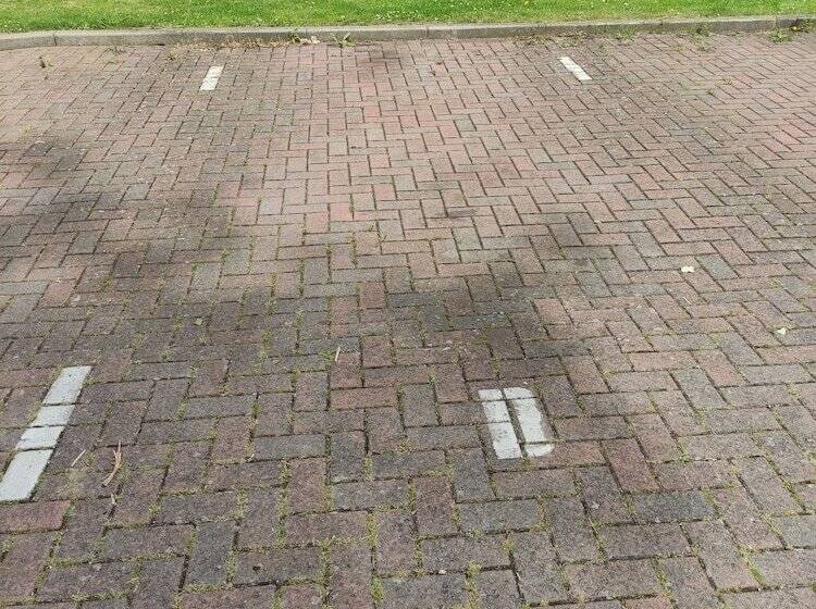 Immaculate 1 Bed Apartment In Borehamwood