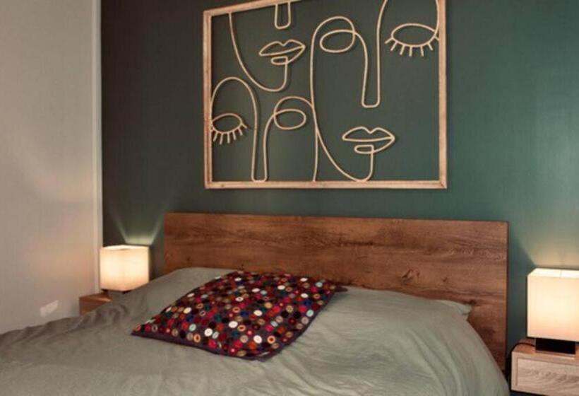 L Escale Des Libellules