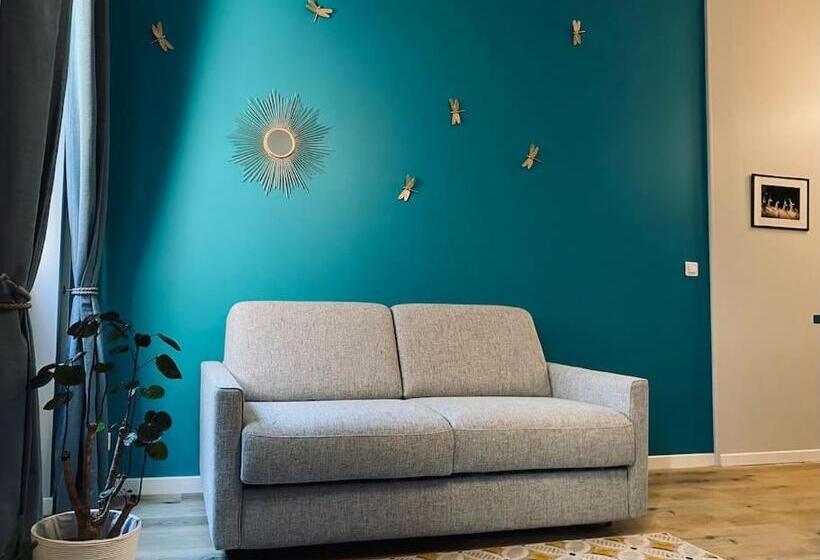 L Escale Des Libellules