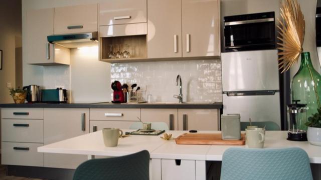 L Escale Des Libellules