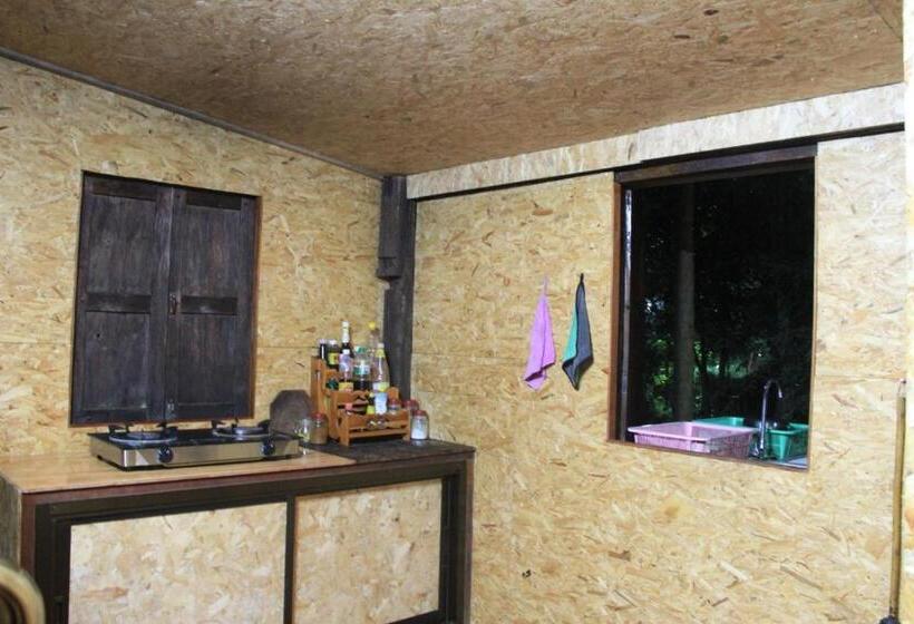 ペンション เฮือนกว่าง