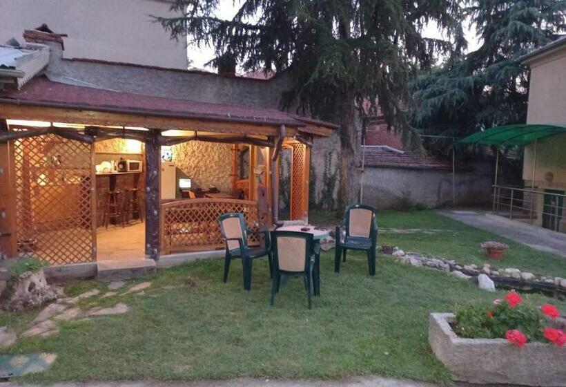 Pension (Hôtel basse catégorie) къща за гости  хт