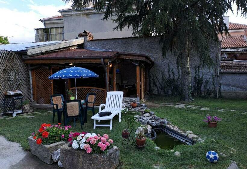 Pension (Hôtel basse catégorie) къща за гости  хт