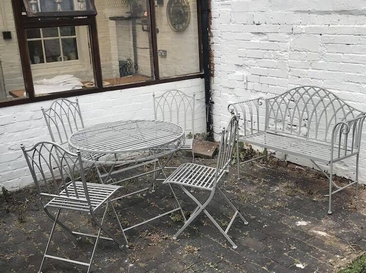 Shakespeare House Town Centre Free Parking