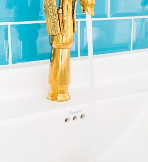 Shakespeare House Town Centre Free Parking