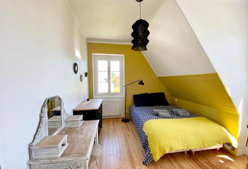 Superbe Villa Vue Sur Mer, Corniche De La Plage