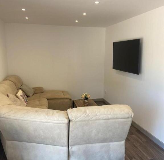 The Old Piggery Barn