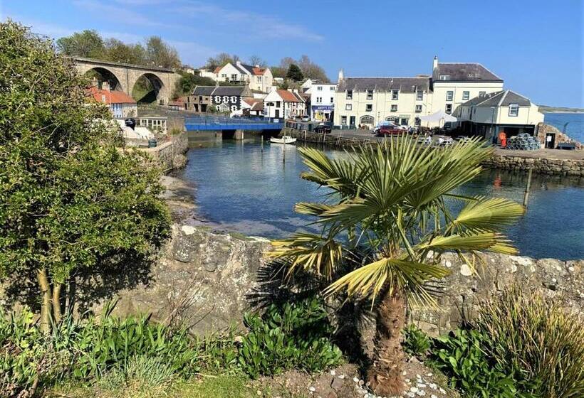 The Wee Blue House, East Neuk
