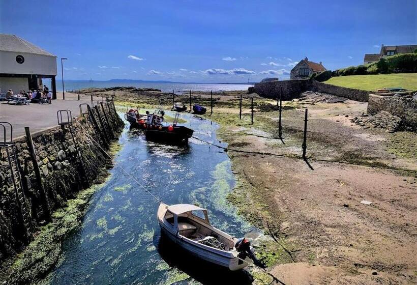 The Wee Blue House, East Neuk