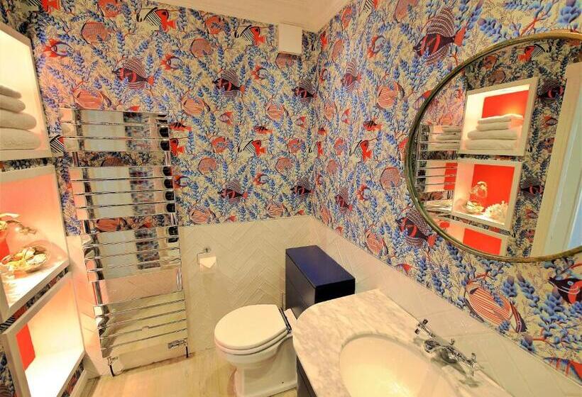 The Wee Blue House, East Neuk