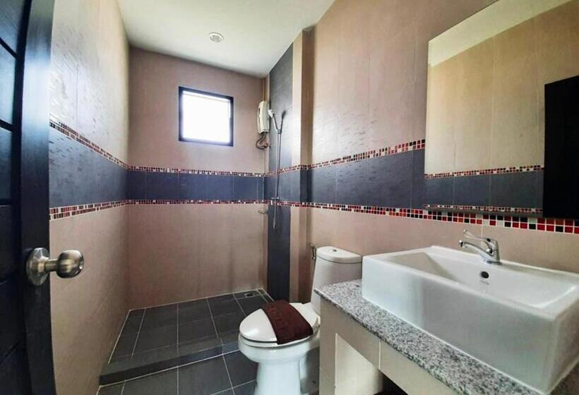 บ้านนุจรินทร์ พูลวิลล่า หัวหิน สไลเดอร์ โต๊ะพูล