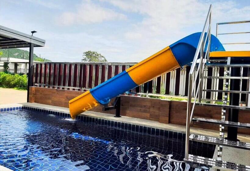 บ้านนุจรินทร์ พูลวิลล่า หัวหิน สไลเดอร์ โต๊ะพูล