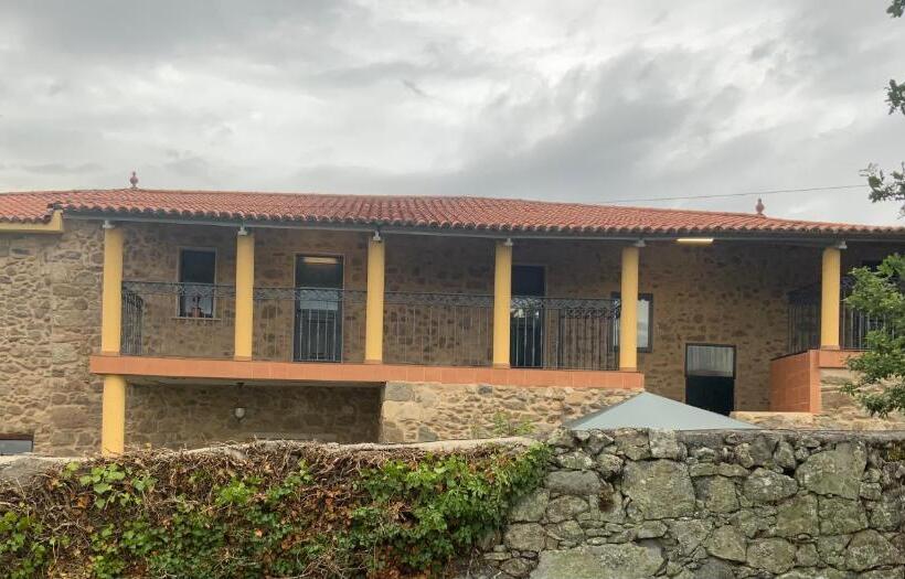 A Bruxiña De Toldaos