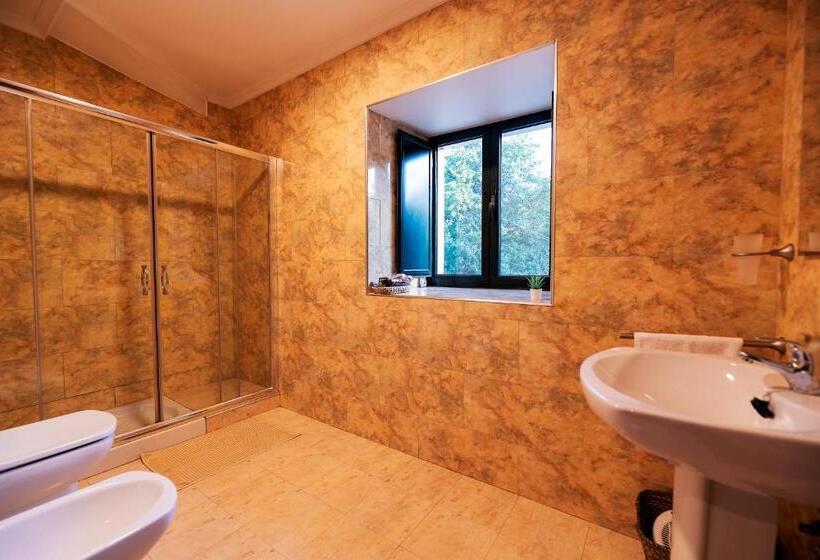 A Bruxiña De Toldaos