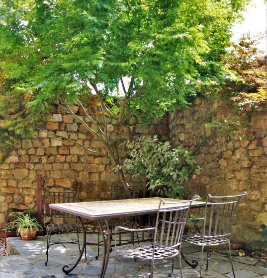 Apartamentos Palacion De Santillana