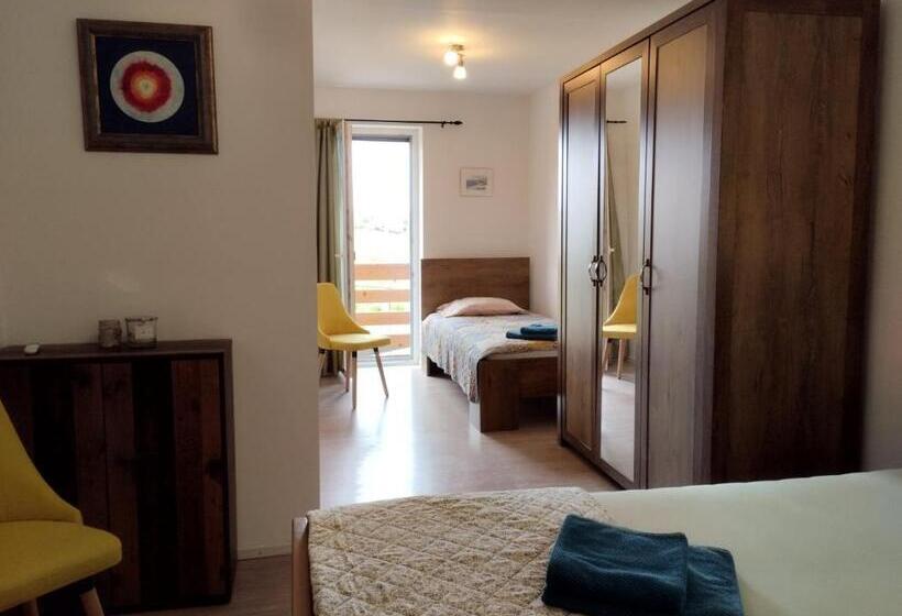 Apartma Salvia Guest House