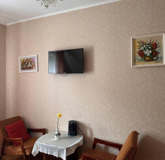 Bed and Breakfast роксолана