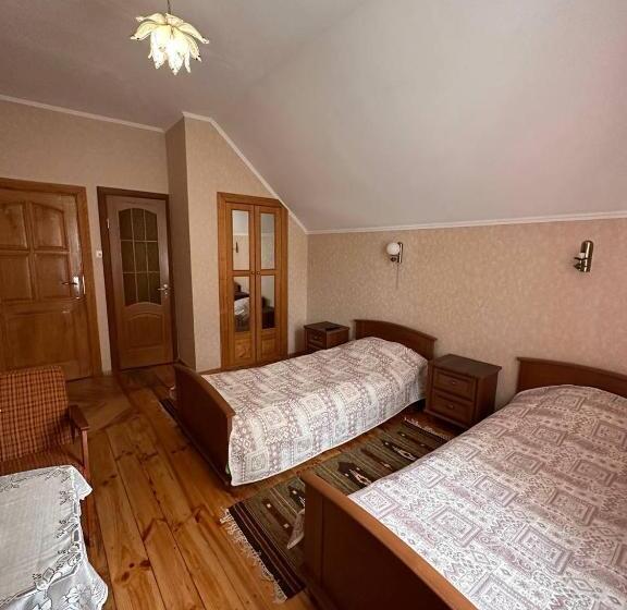 Bed and Breakfast роксолана