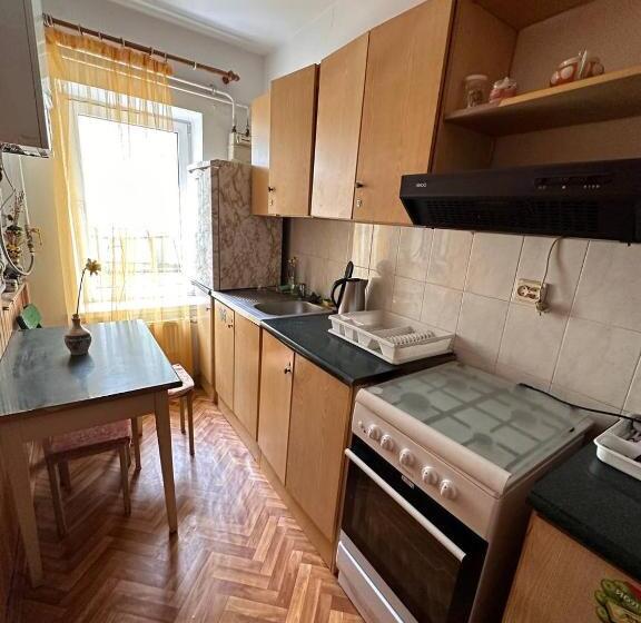 Bed and Breakfast роксолана