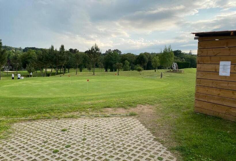 Preciosa Casa Con Piscina Y Bosque Privados En Sigüeiro, Santiago De Compostela