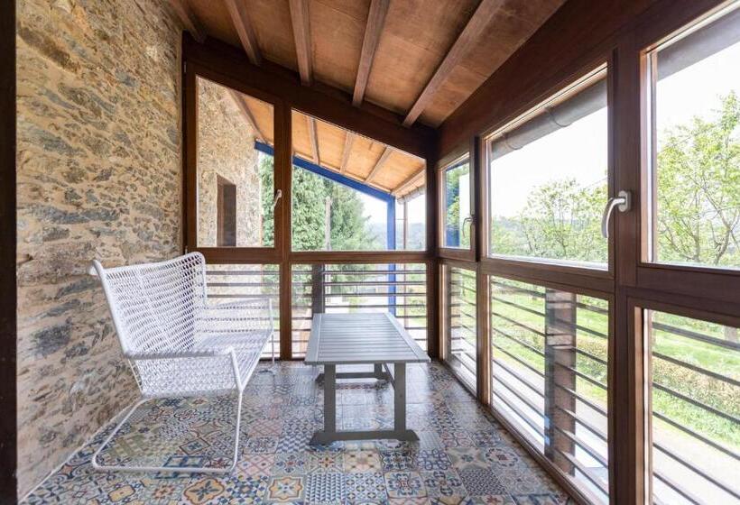 Preciosa Casa Con Piscina Y Bosque Privados En Sigüeiro, Santiago De Compostela