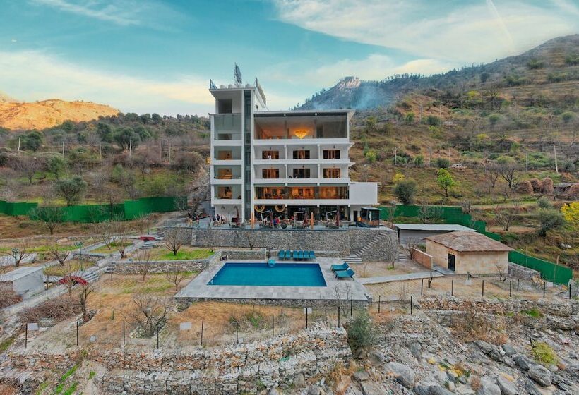 Echor Palm Bliss Riverside Resort & Spa