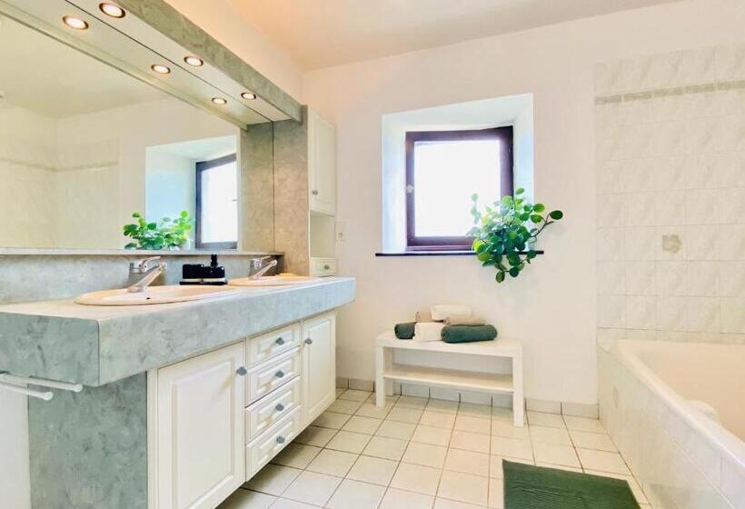 Gîte De Charme Au Cœur De La Campagne Bretonne