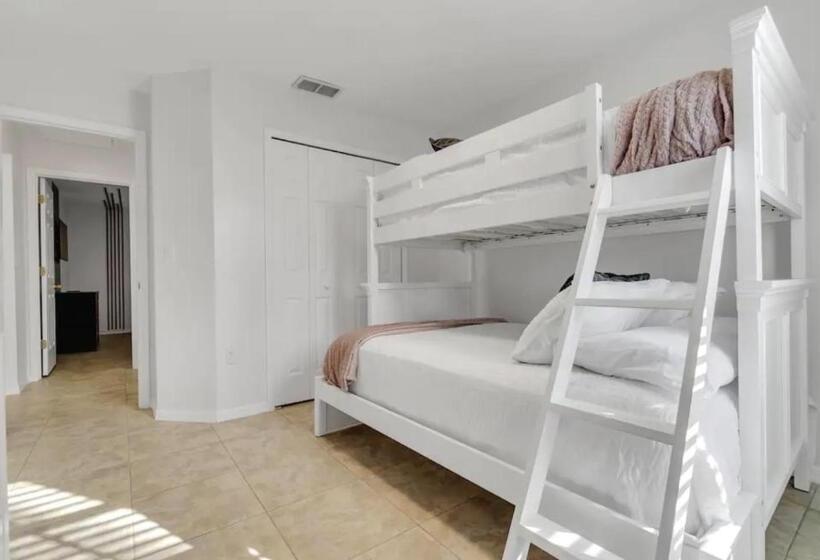 Happy Rest Place Home Lake View With Pool And Hottub