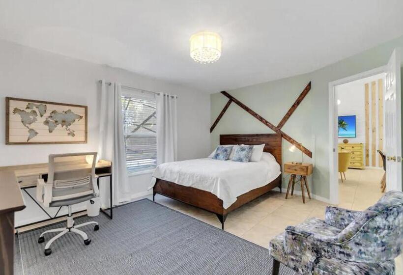 Happy Rest Place Home Lake View With Pool And Hottub