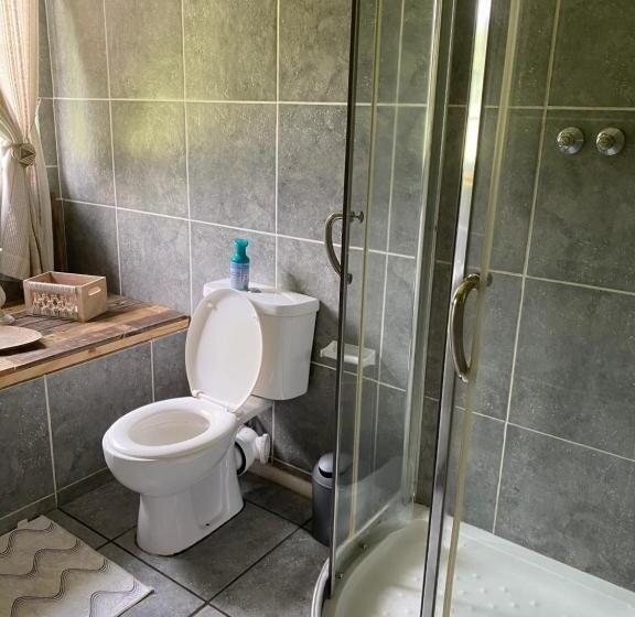 Hekpoort Rorymi Guest Farm