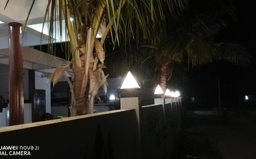 ホテル Dive Beach Palace