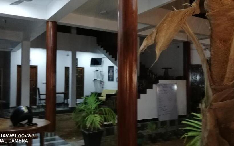 ホテル Dive Beach Palace