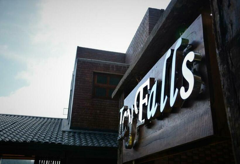 فندق Icy Falls   Ohiya