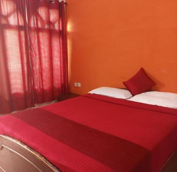 בית מלון כפרי Mango Hill Shola Ooty