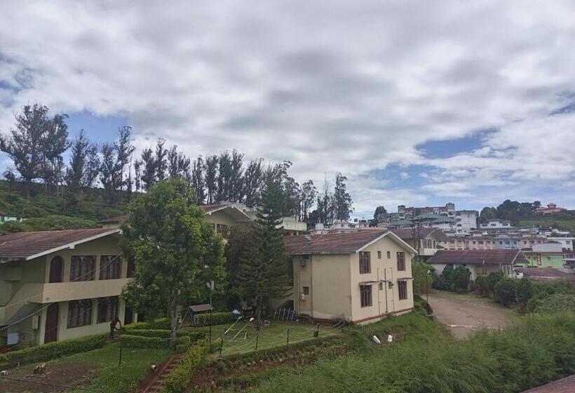 בית מלון כפרי Mango Hill Shola Ooty